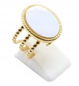 Złoty pierścień z masą perłową ze stali nierdzewnej