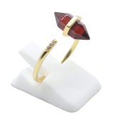 Pierścień ze srebra próby 925 z granatem