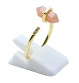 Pierścionek ze srebra próby 925 z kamieniem słonecznym