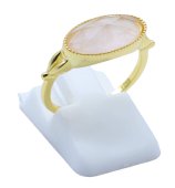 Owalny pierścień z kwarcem różowym ze srebra próby 925