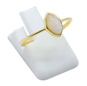 Pierścionek ze srebra próby 925 z kamieniem księżycowym markiza