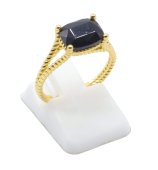 Pierścionek prostokątny z onyksem ze srebra próby 925