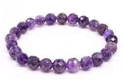 Bransoletka z ametystu z fasetowanymi koralikami o średnicy 8 mm