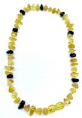 Naszyjnik z bursztynowych wiórów 45 cm