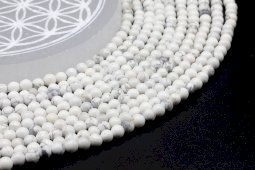 Koraliki howlitu 4mm na nitce 40cm