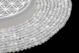 Koraliki selenitu AA 4mm na drucie 40cm