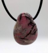 Rodonit walcowany, przebity 3cm